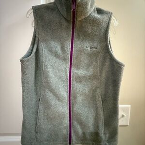 Columbia Heather Gray Fleece Vest with Magenta Zipper